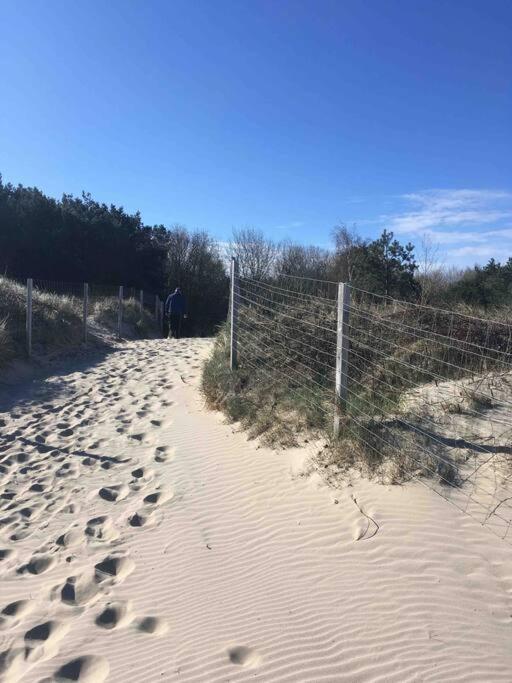 Mieszkanie W Swinoujsciu 2 Pokoje /Blisko Ubb/ Lägenhet Świnoujście Exteriör bild